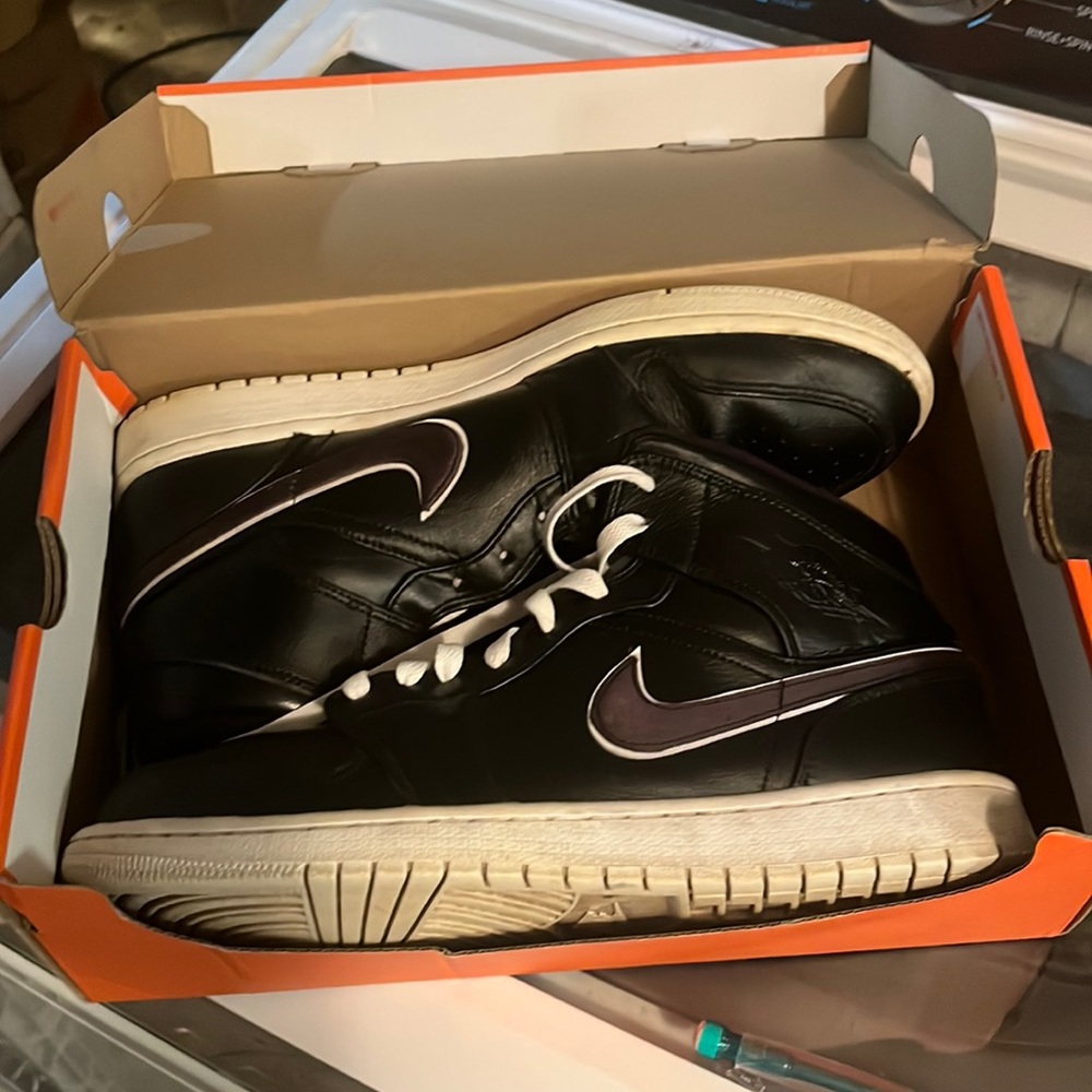 Jordan 1 Mid Maybe I Destroyed The Game